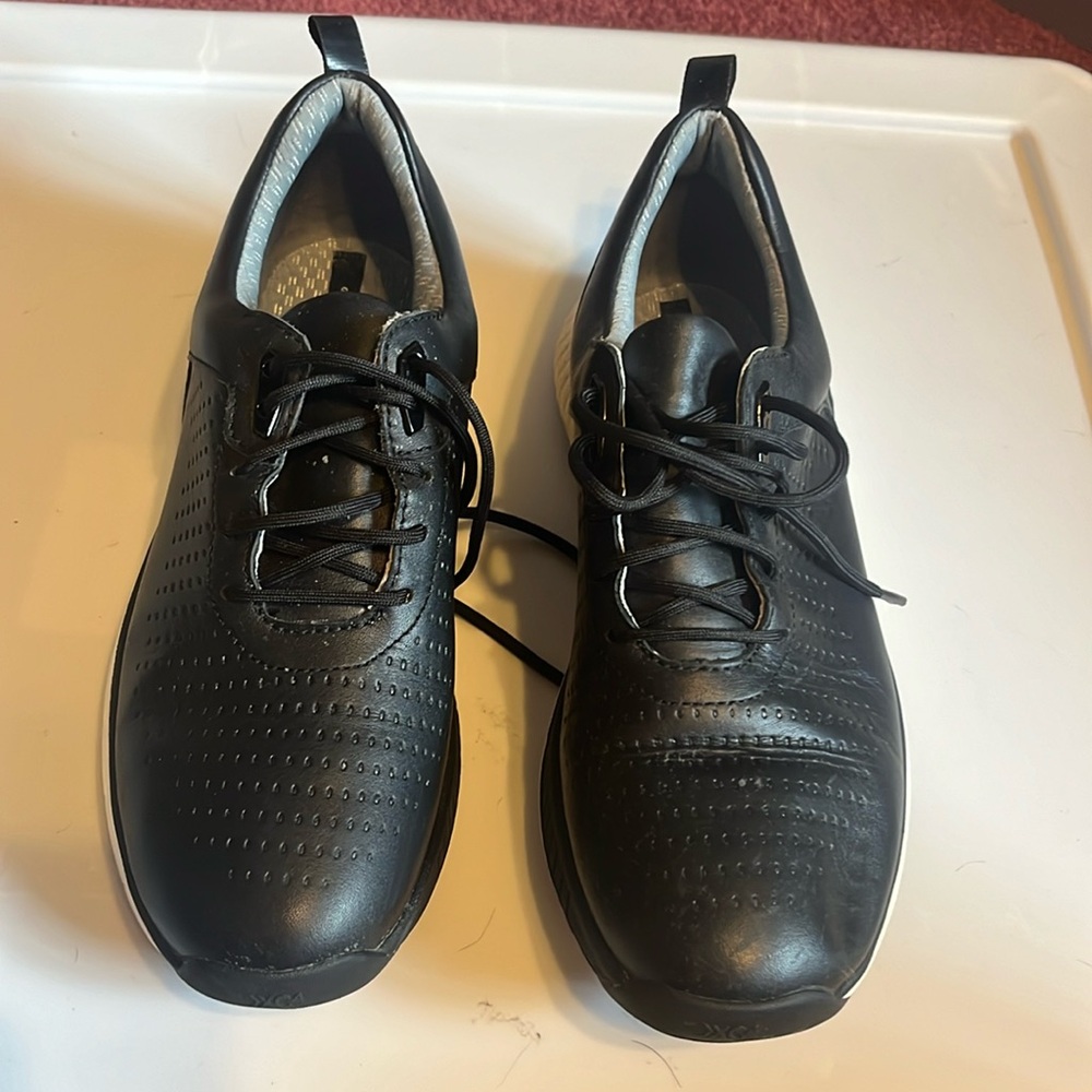 Johnston and Murphy XC4 Women’s Golf Shoes